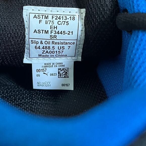 PUMA Womens Levity Knit Low ASTM EH Lace Up Sneaker Size 7 Black Athletic NEW - Picture 9 of 10